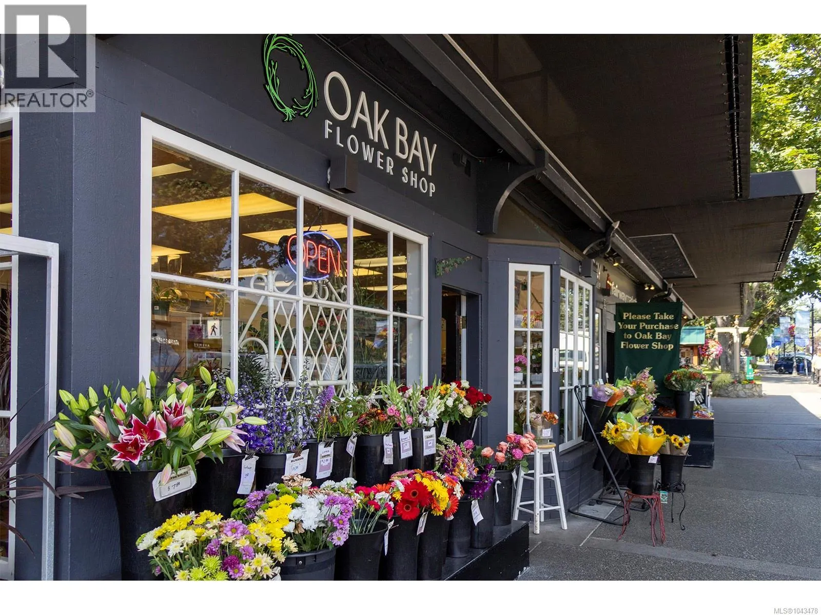 307 2095 Oak Bay Ave