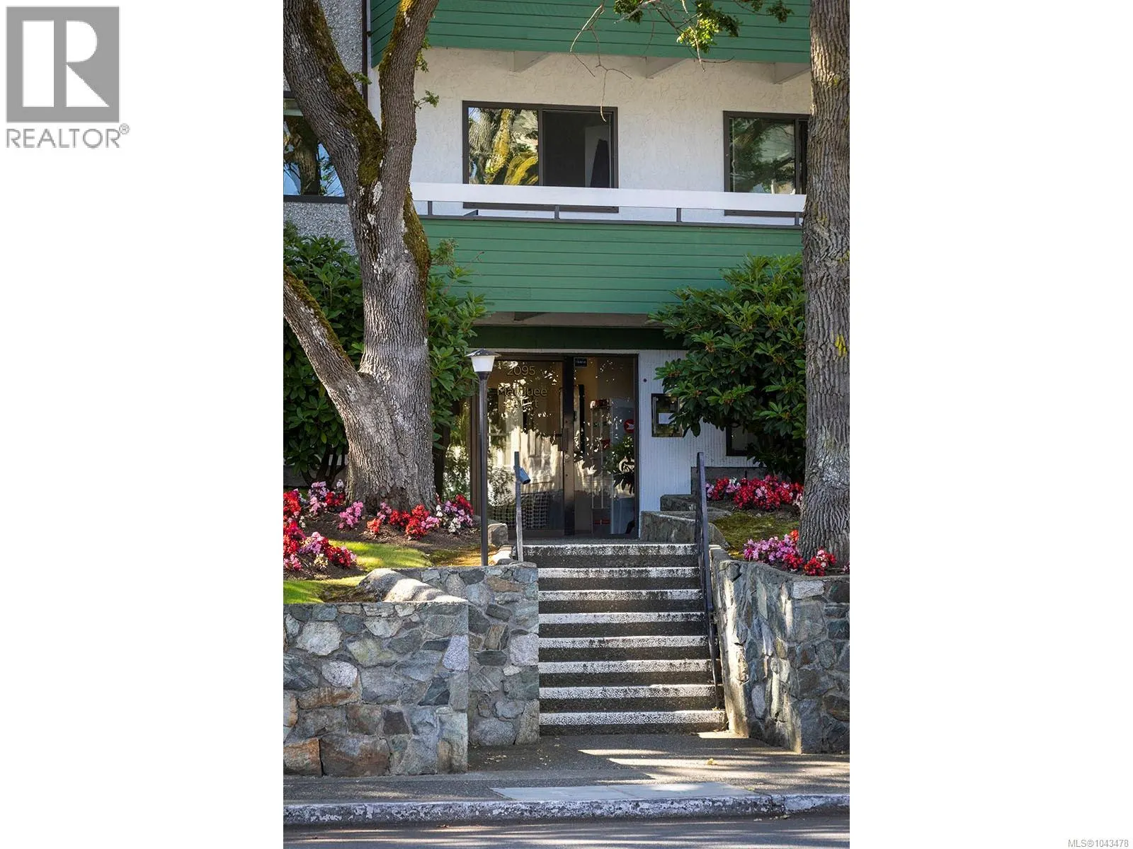 307 2095 Oak Bay Ave