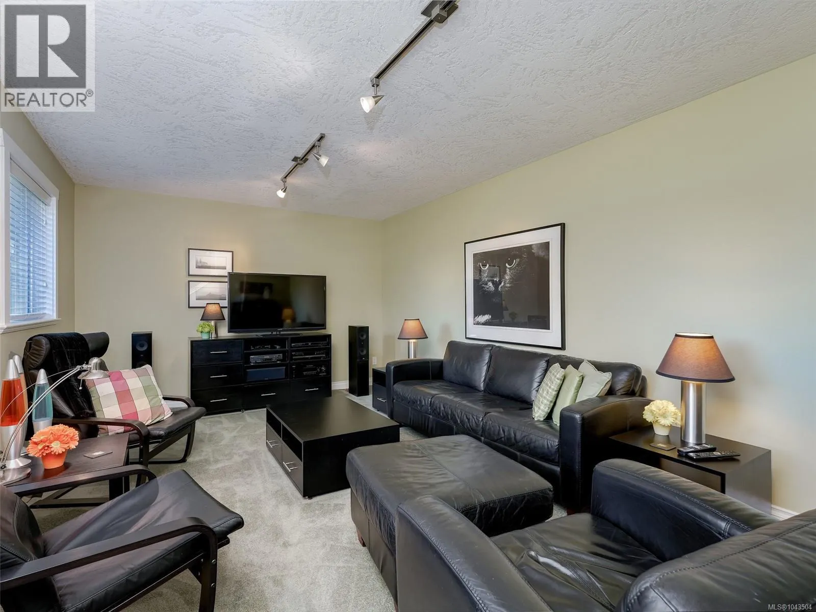 1420 Elan Pl