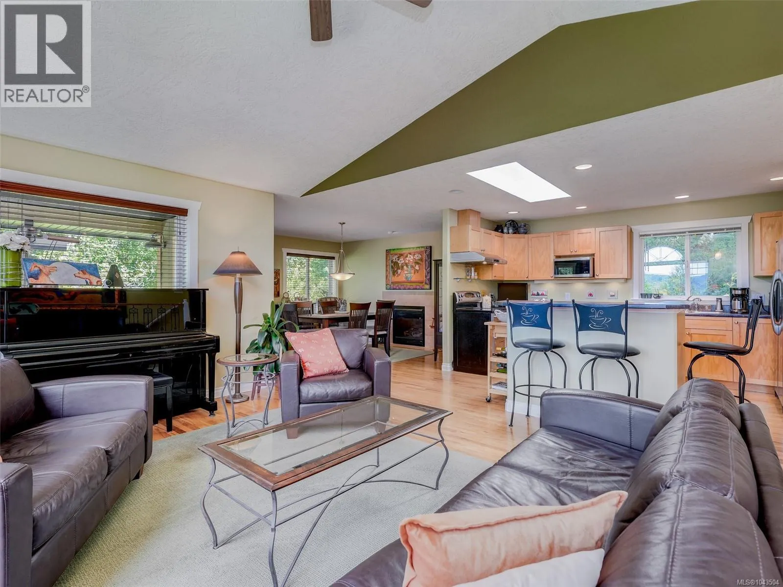 1420 Elan Pl