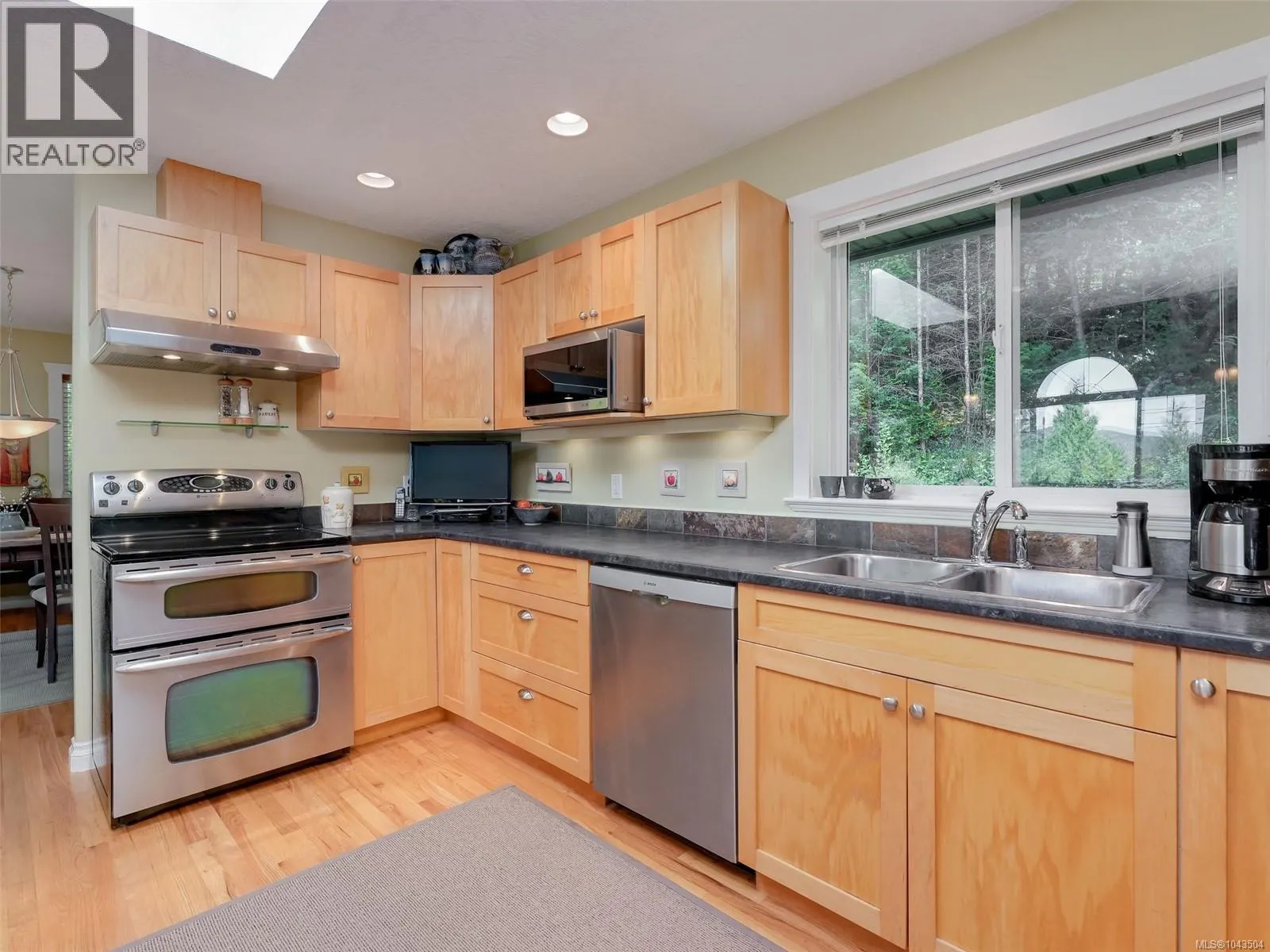 1420 Elan Pl