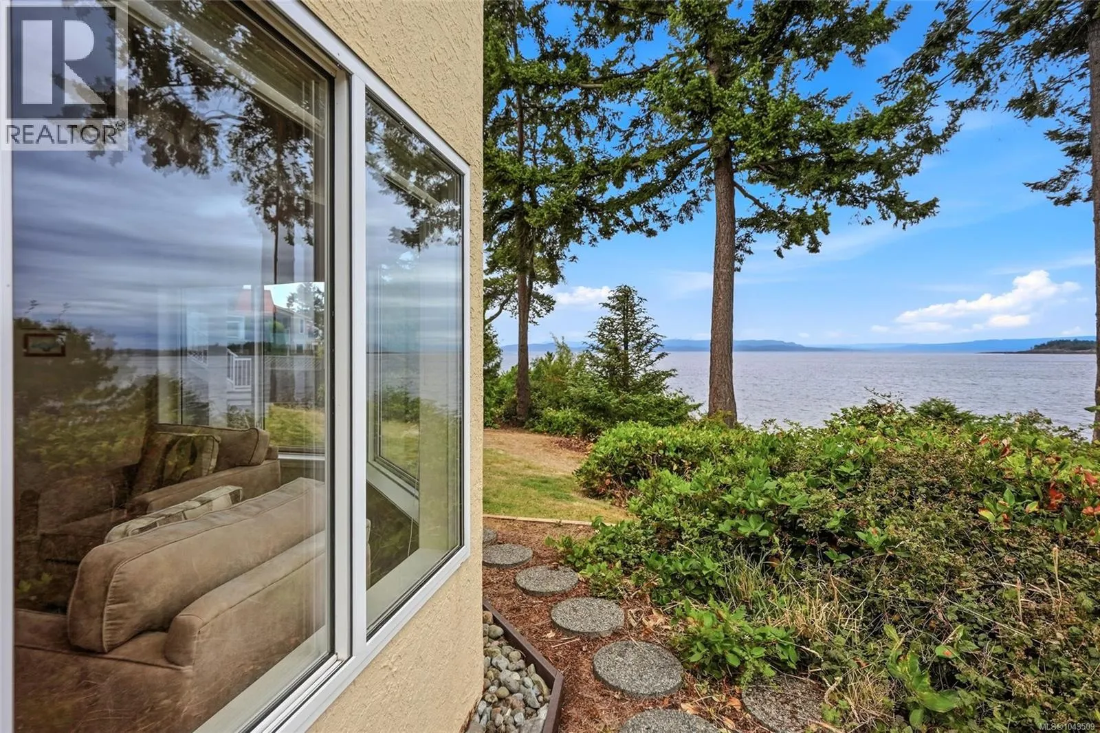 1432 Madrona Dr