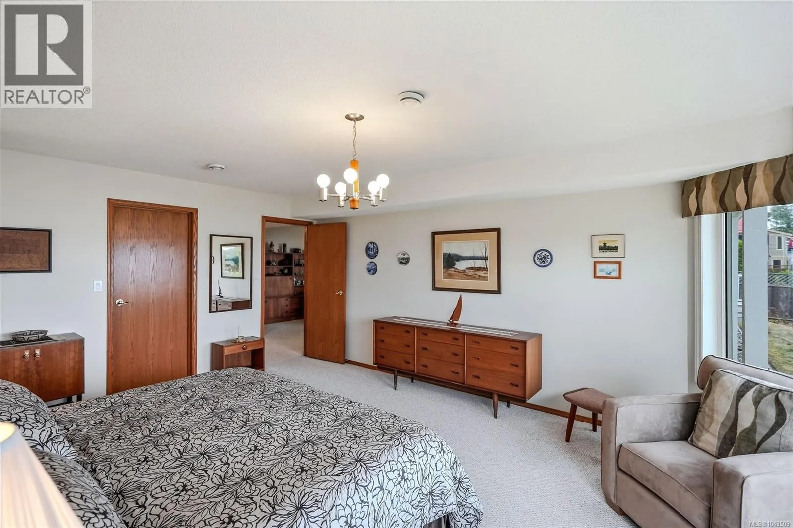 1432 Madrona Dr
