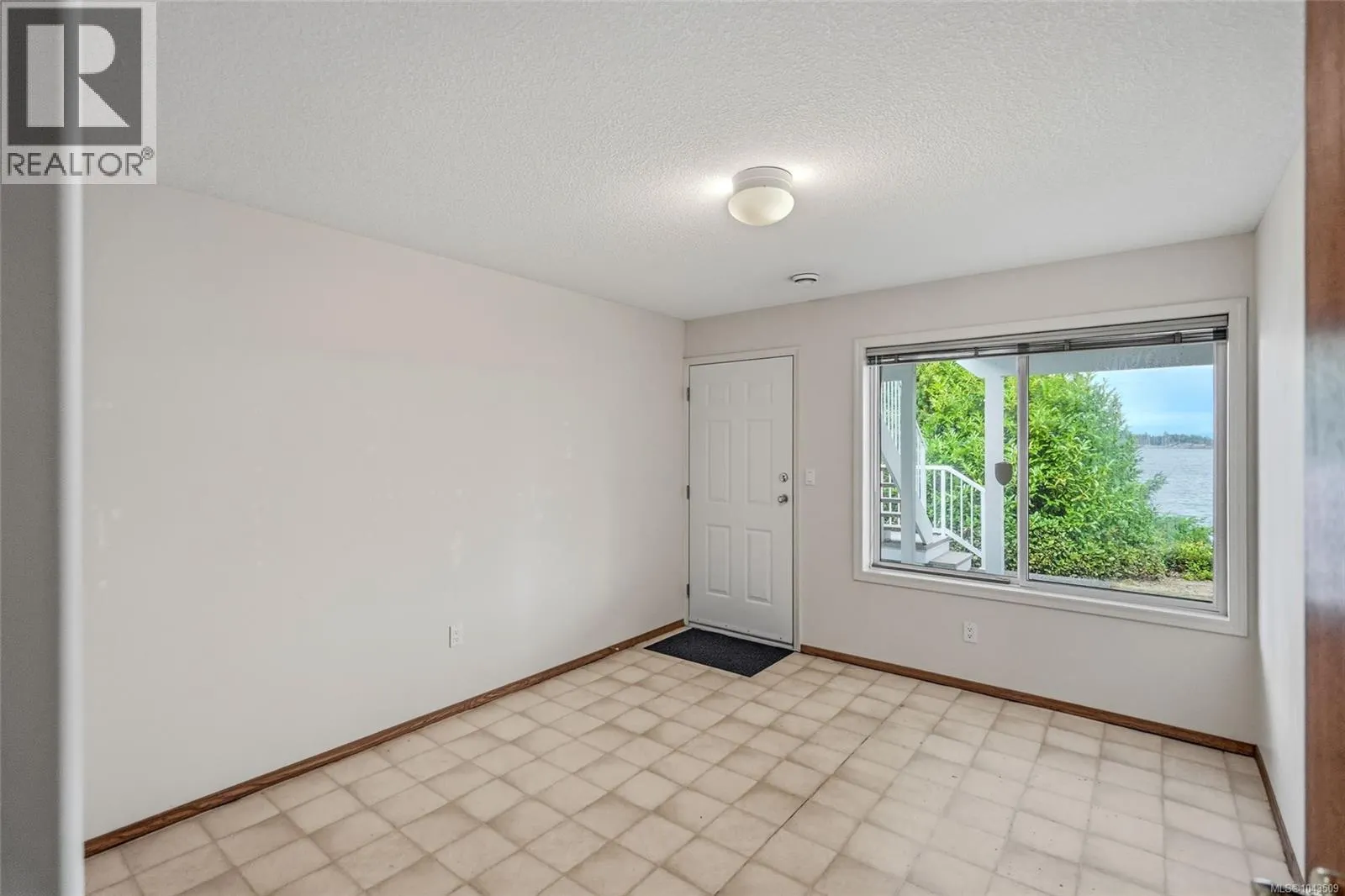 1432 Madrona Dr