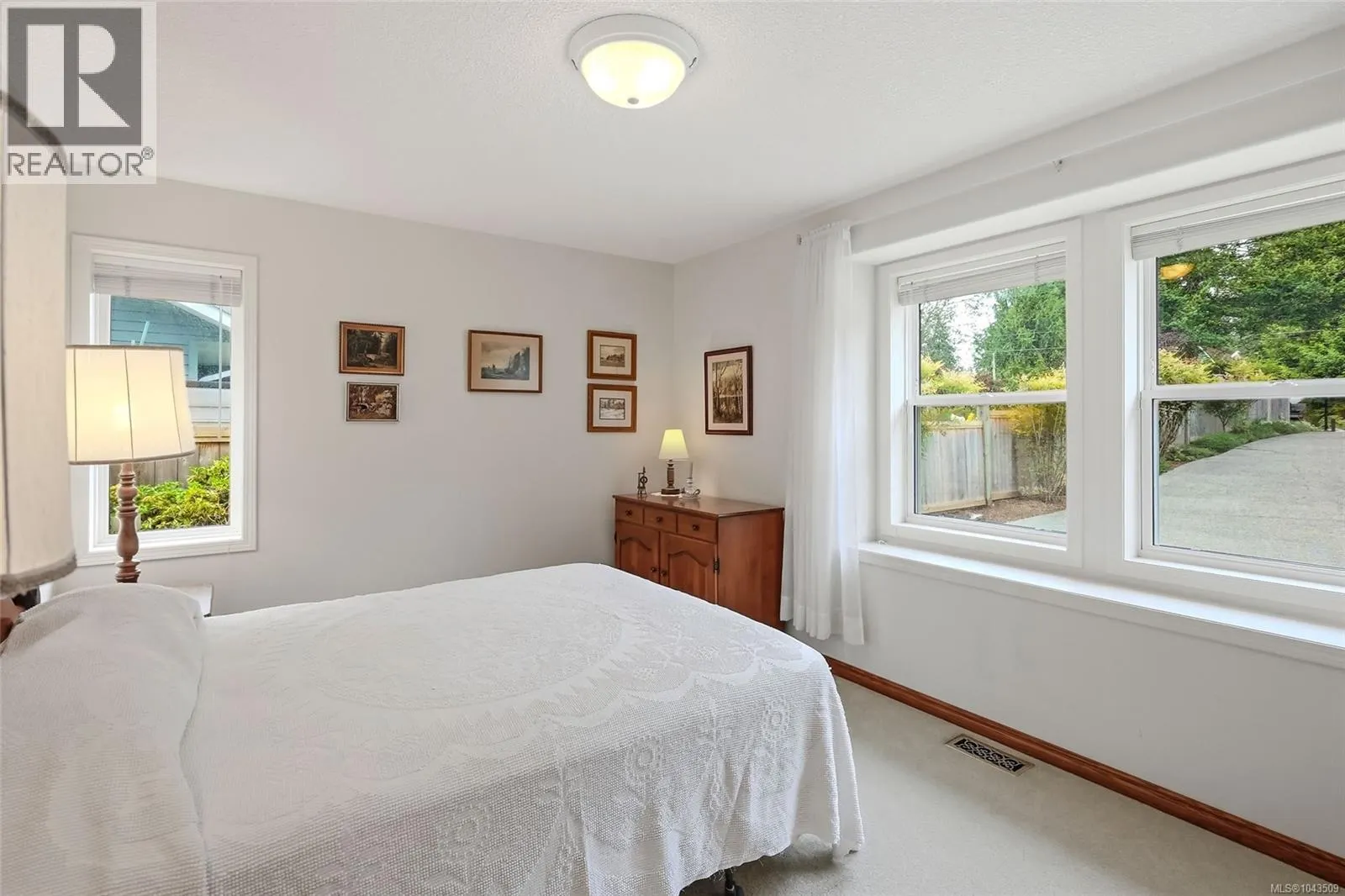 1432 Madrona Dr