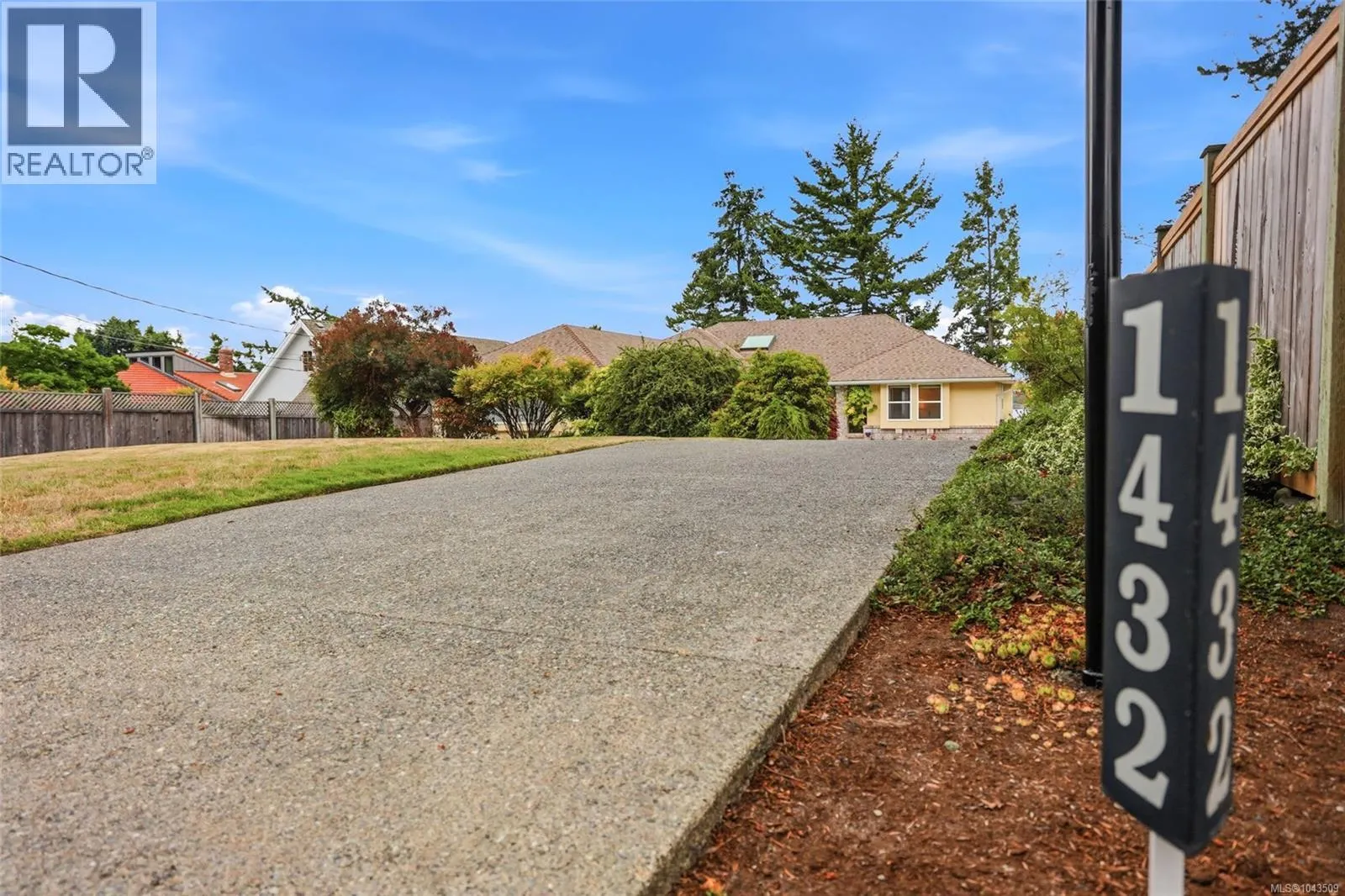 1432 Madrona Dr