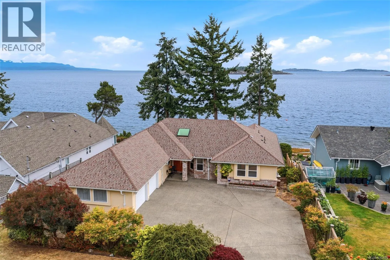 1432 Madrona Dr