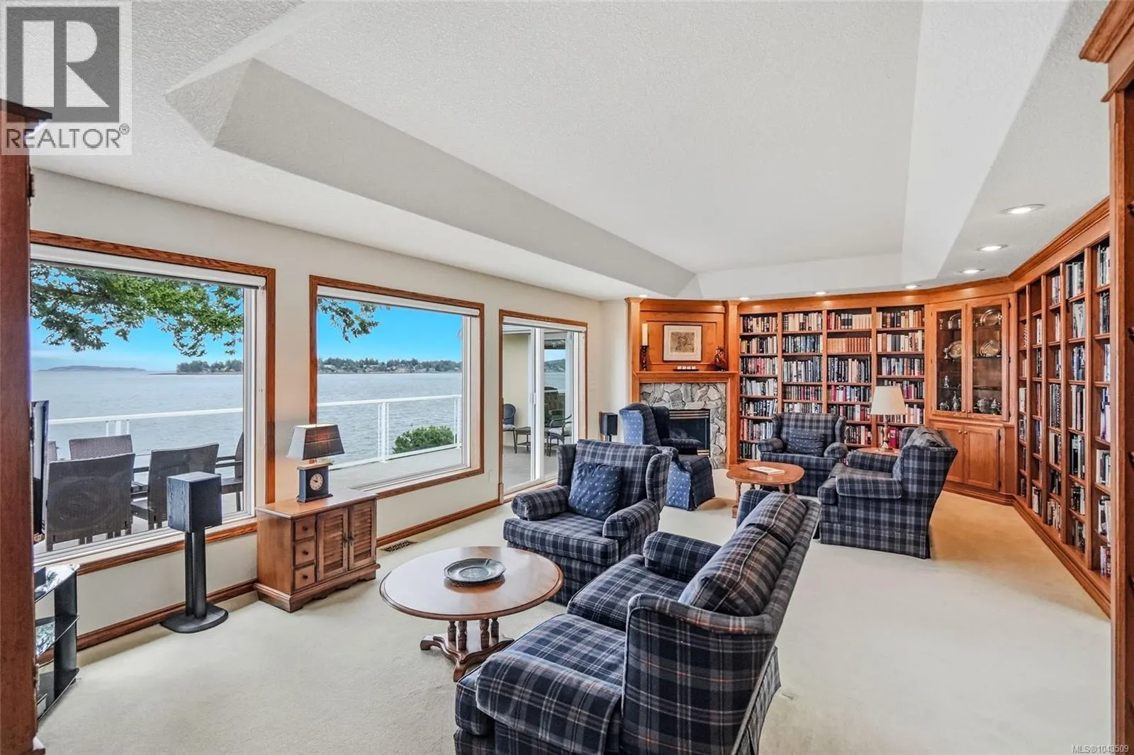 1432 Madrona Dr