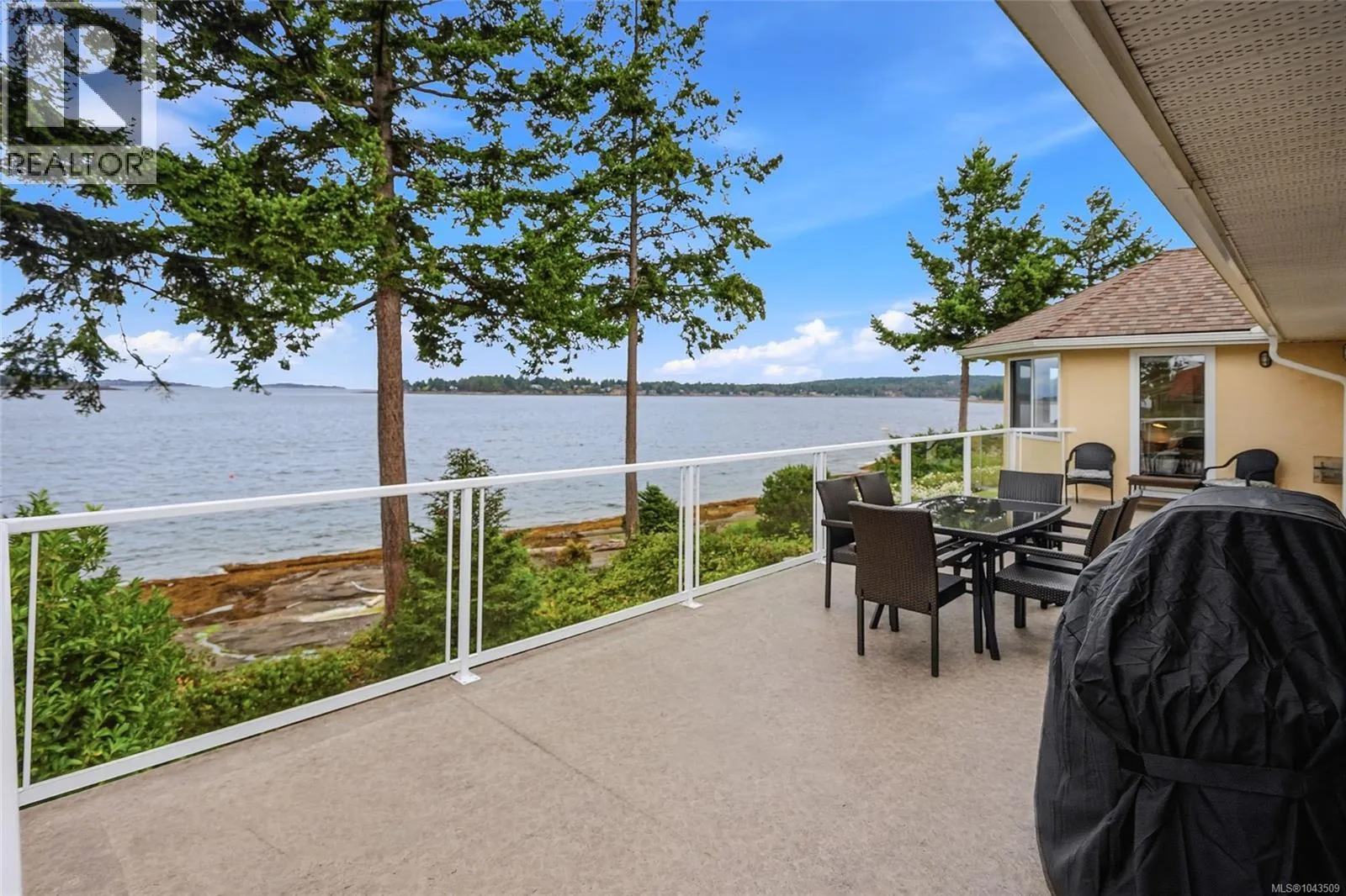 1432 Madrona Dr