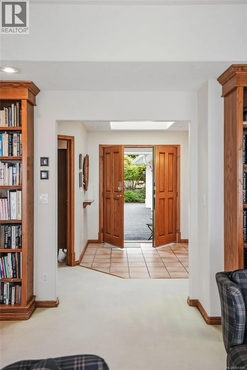 1432 Madrona Dr