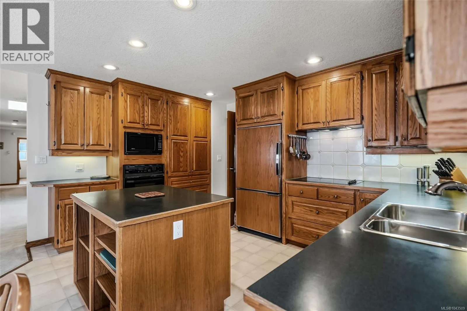 1432 Madrona Dr