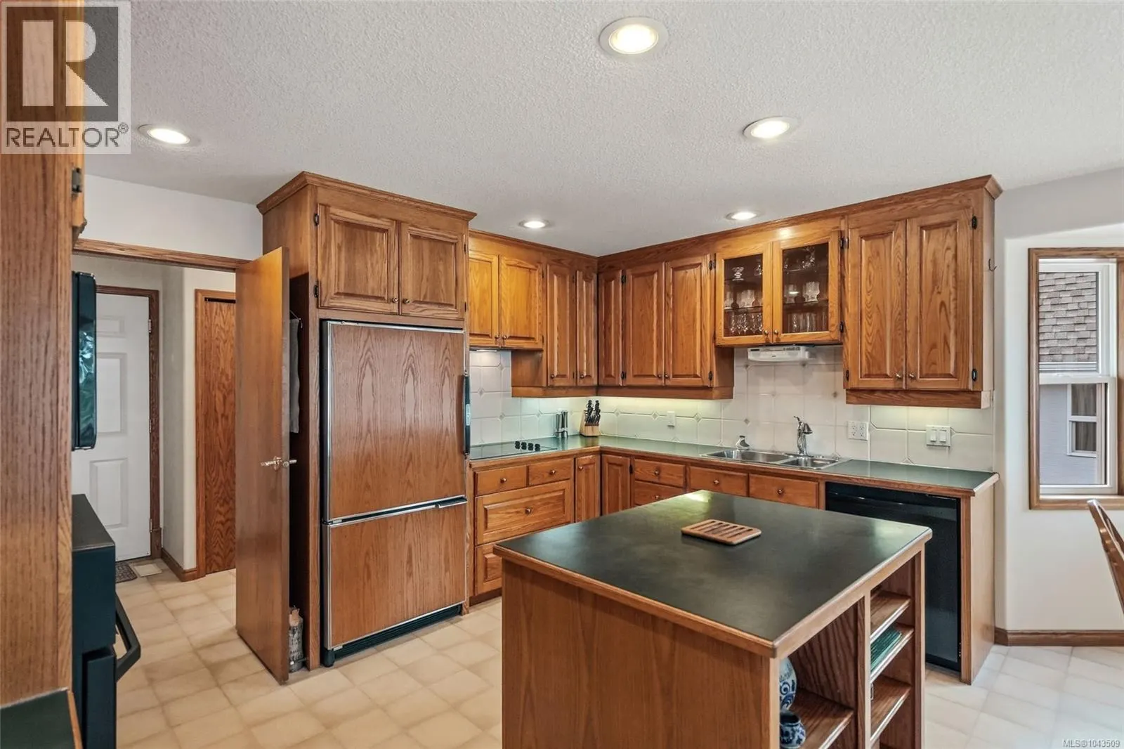 1432 Madrona Dr
