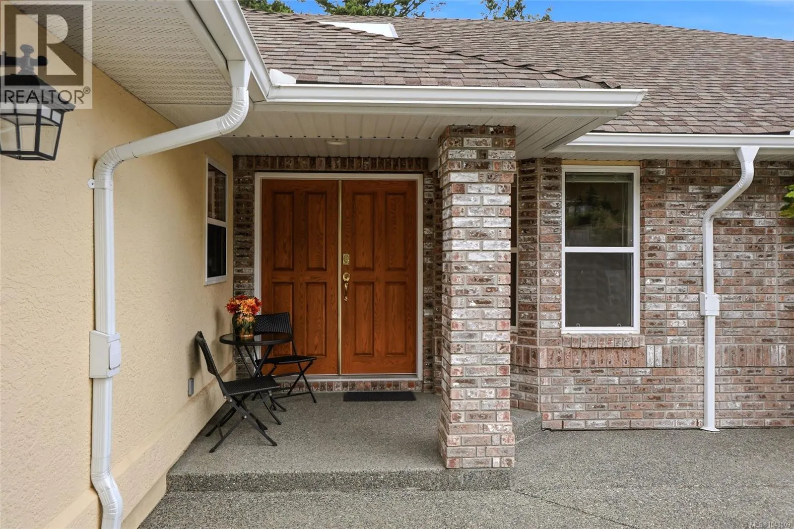 1432 Madrona Dr