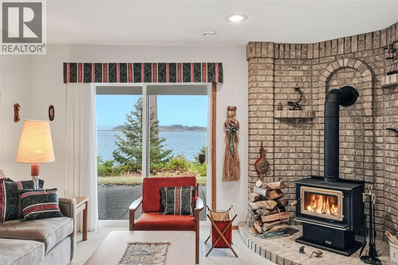 1432 Madrona Dr