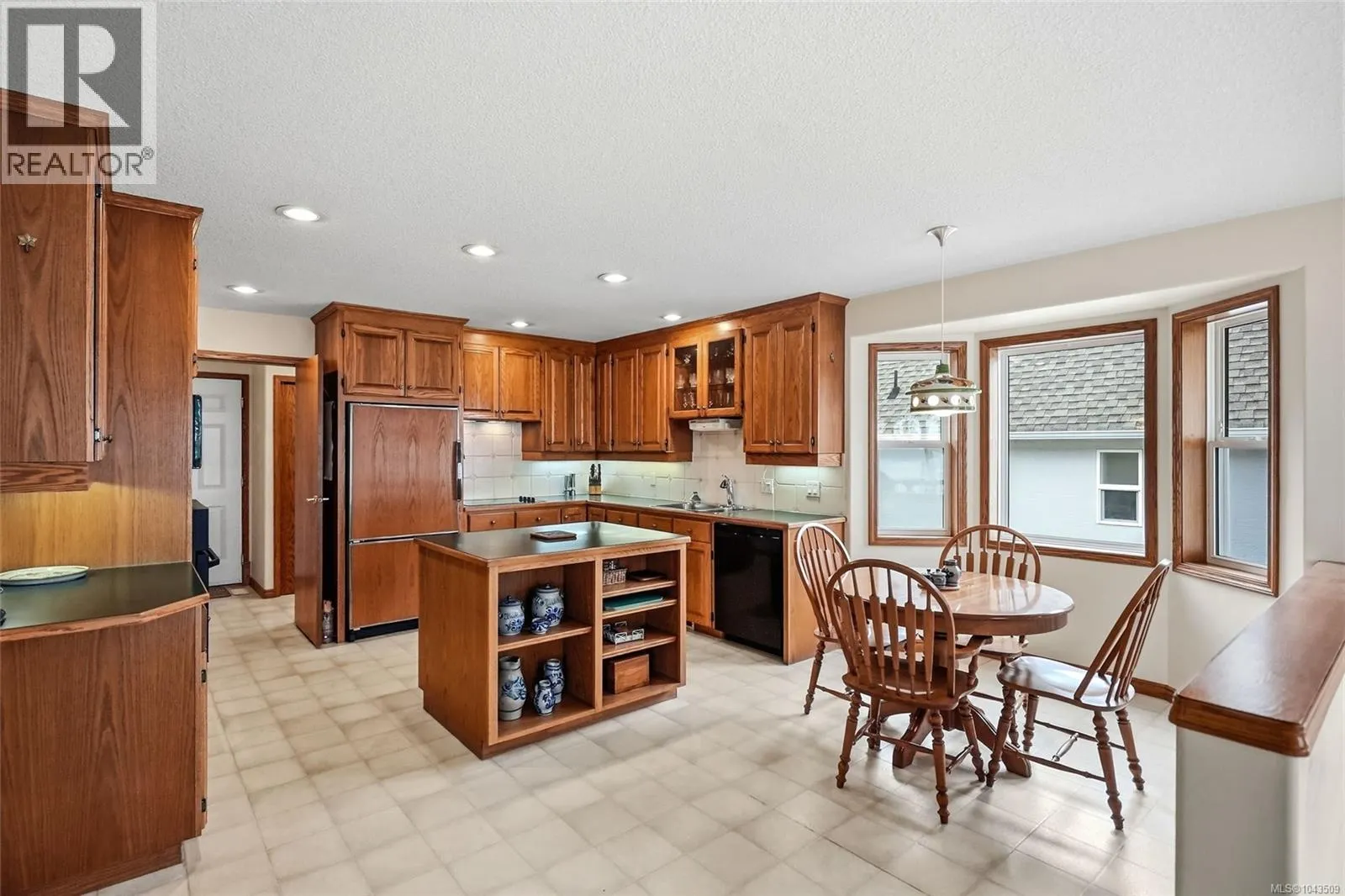 1432 Madrona Dr