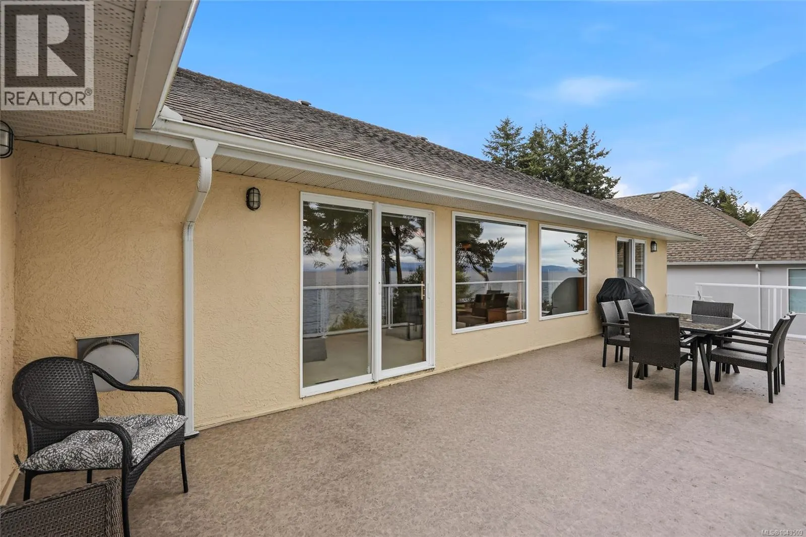 1432 Madrona Dr