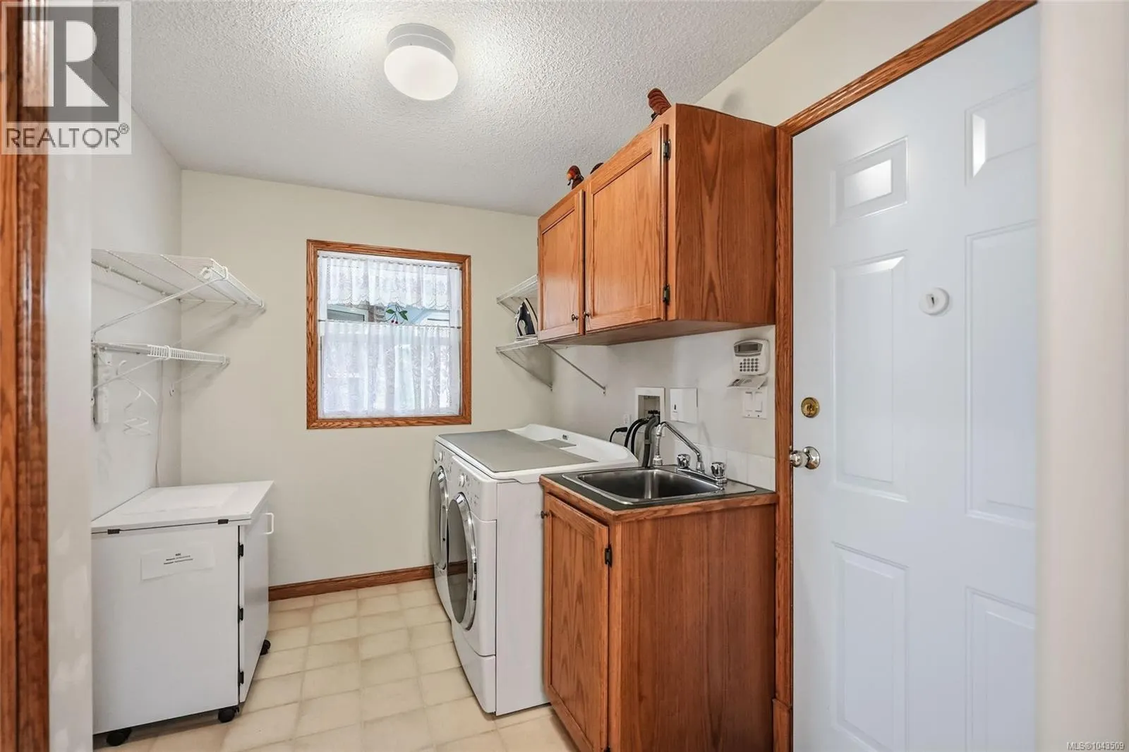 1432 Madrona Dr