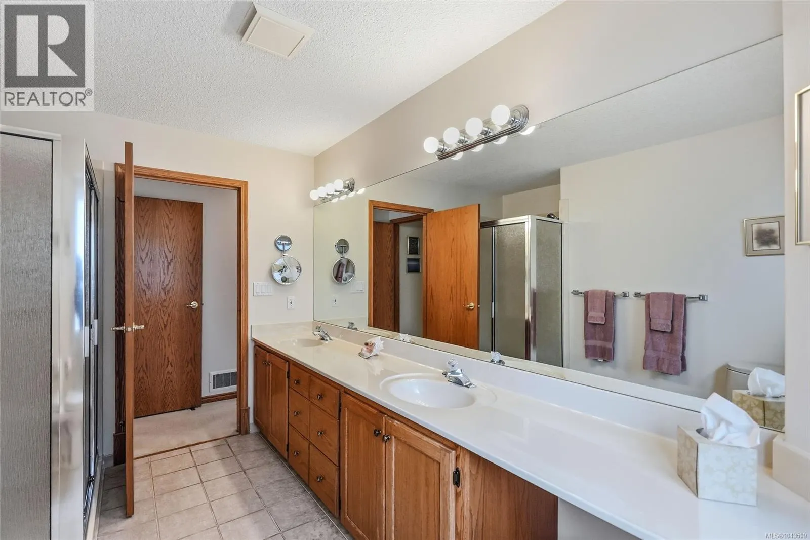 1432 Madrona Dr