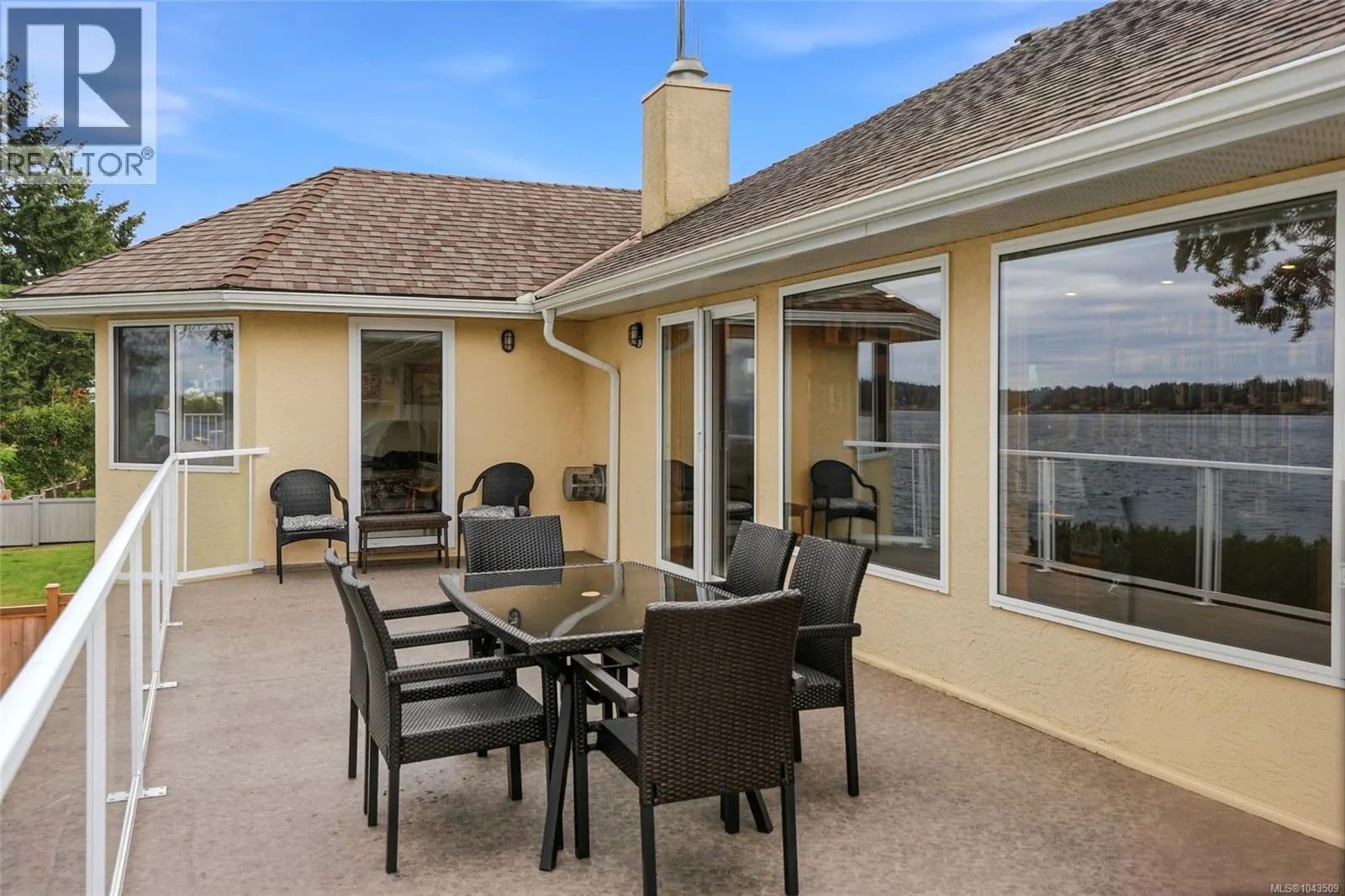 1432 Madrona Dr