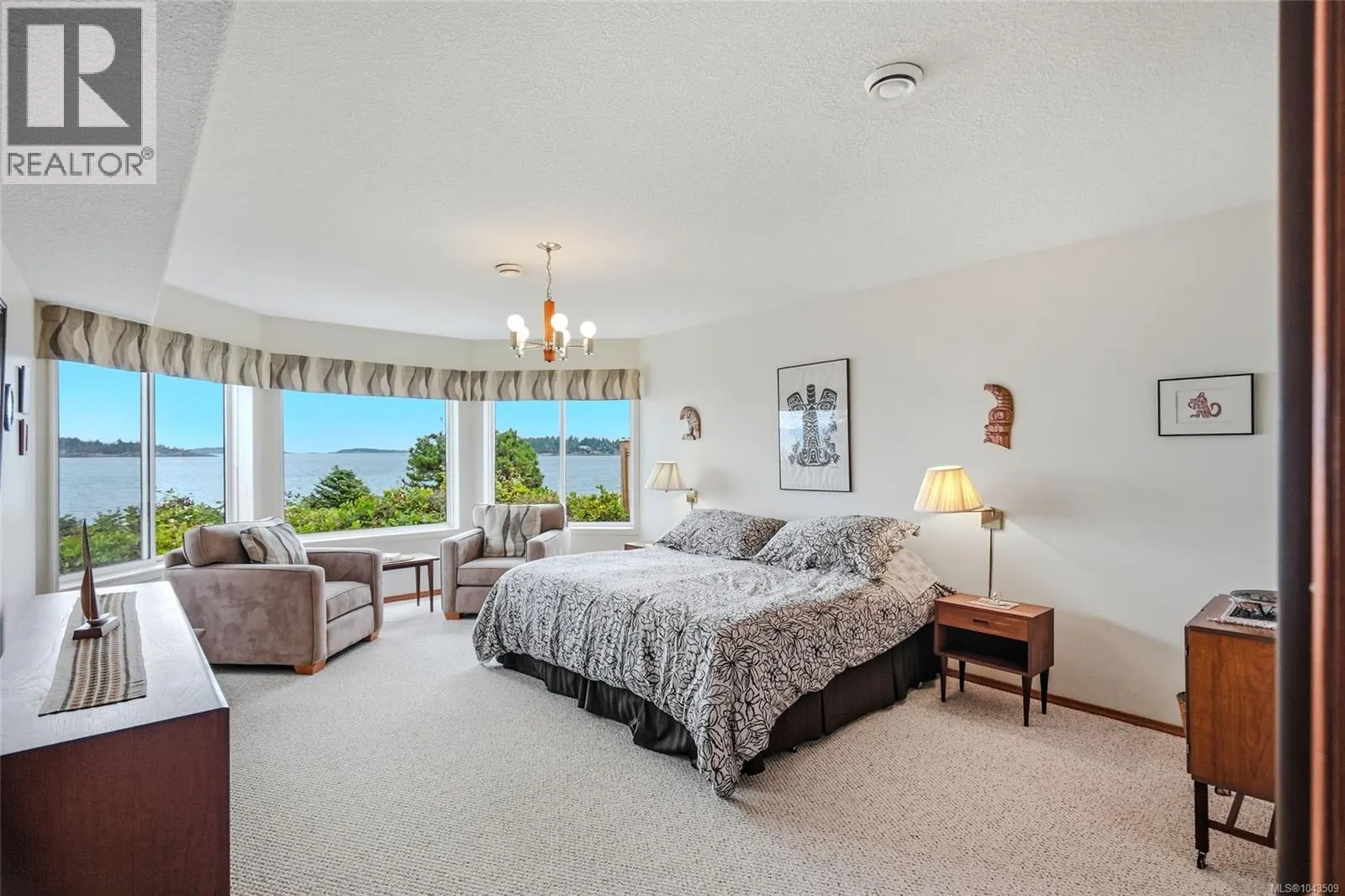 1432 Madrona Dr