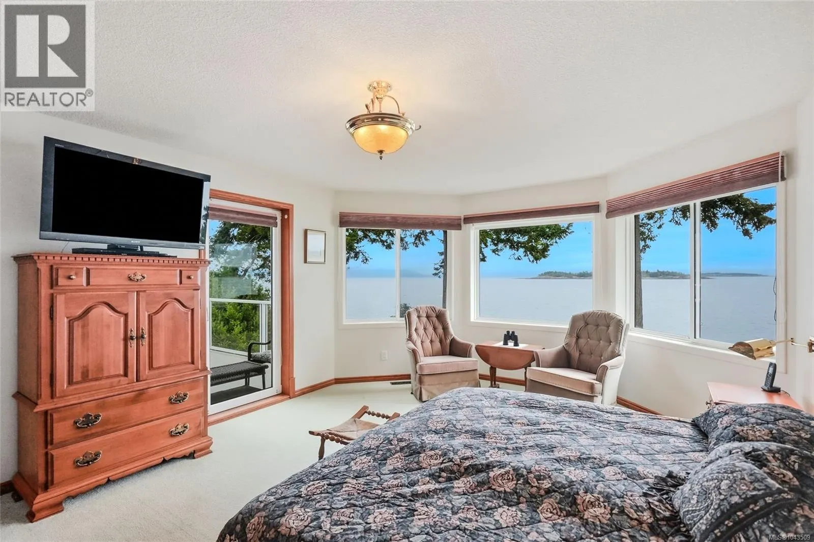 1432 Madrona Dr
