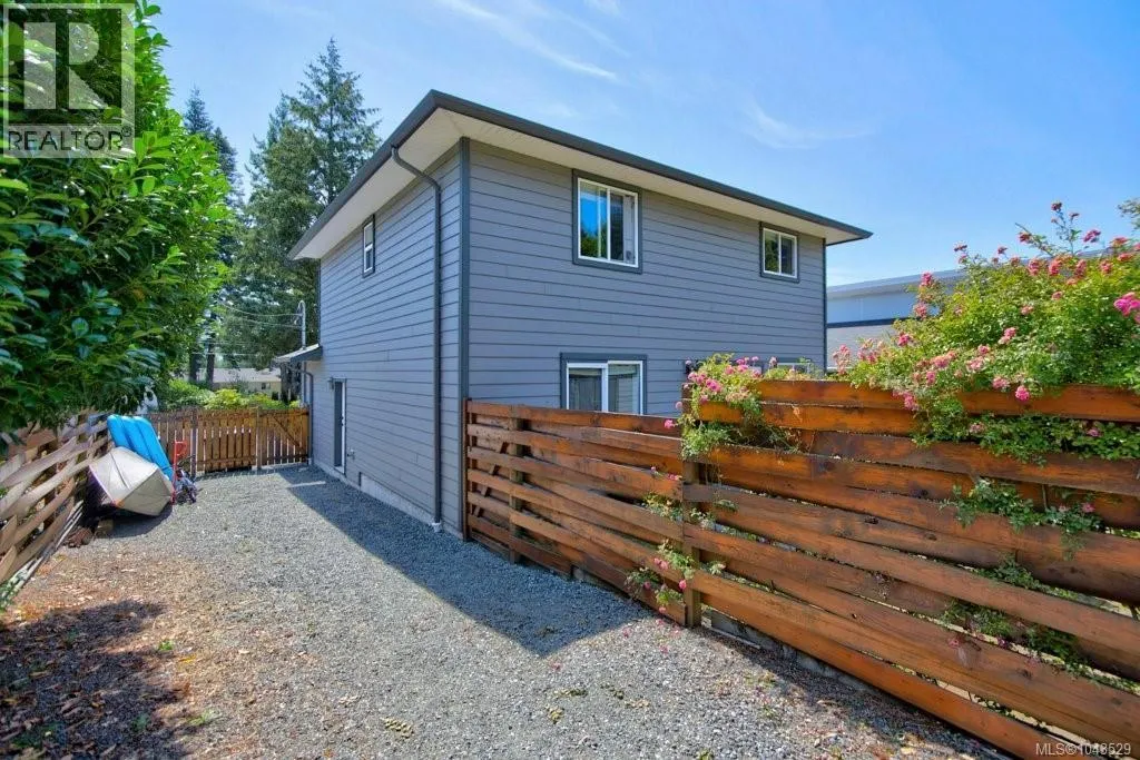 2270 McKenzie Ave