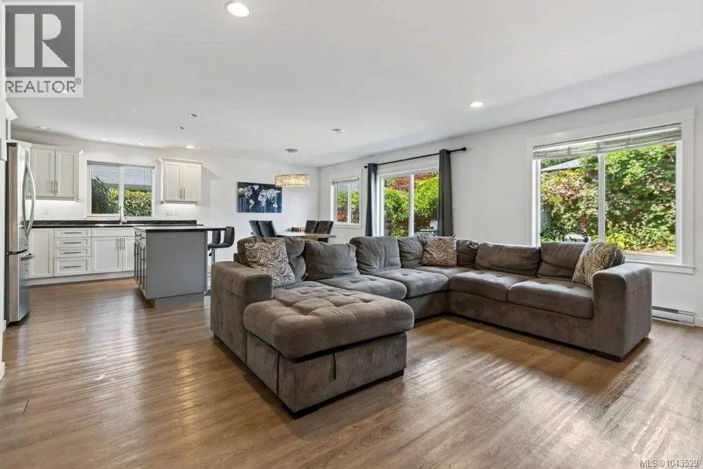 2270 McKenzie Ave