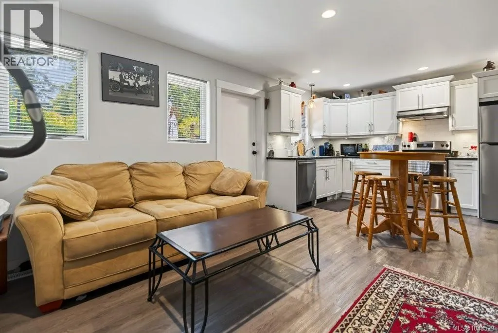 2270 McKenzie Ave
