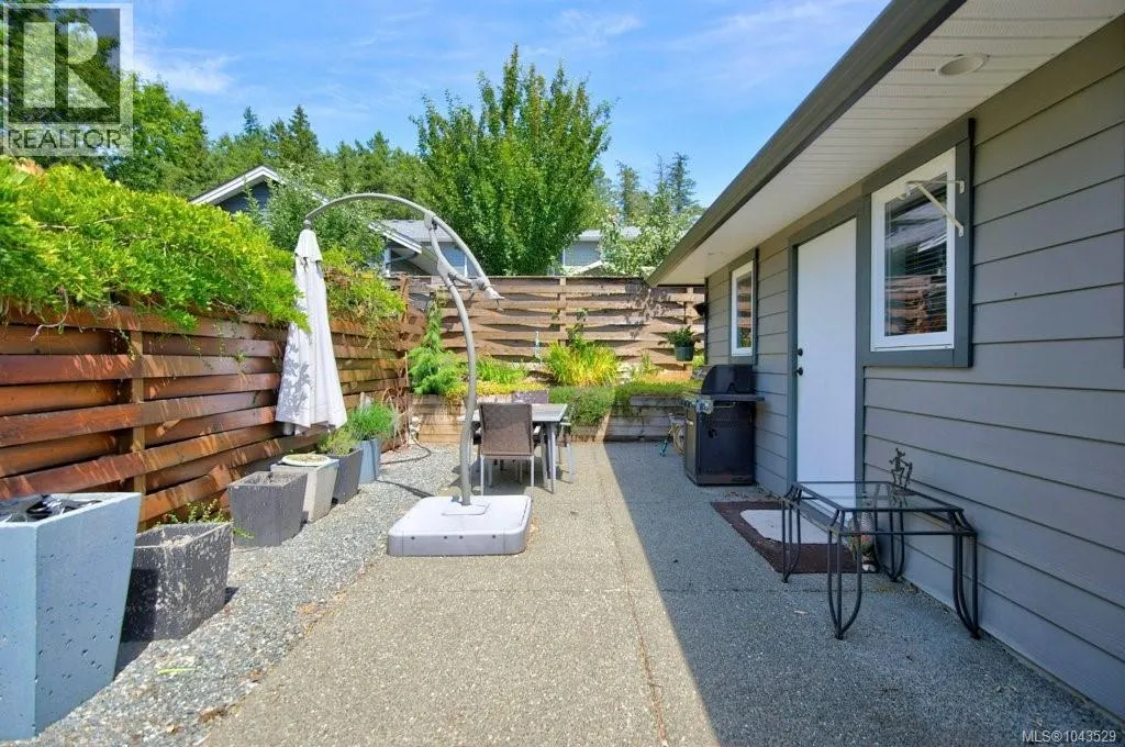 2270 McKenzie Ave