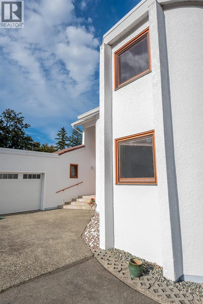 6722 Anzio Rd