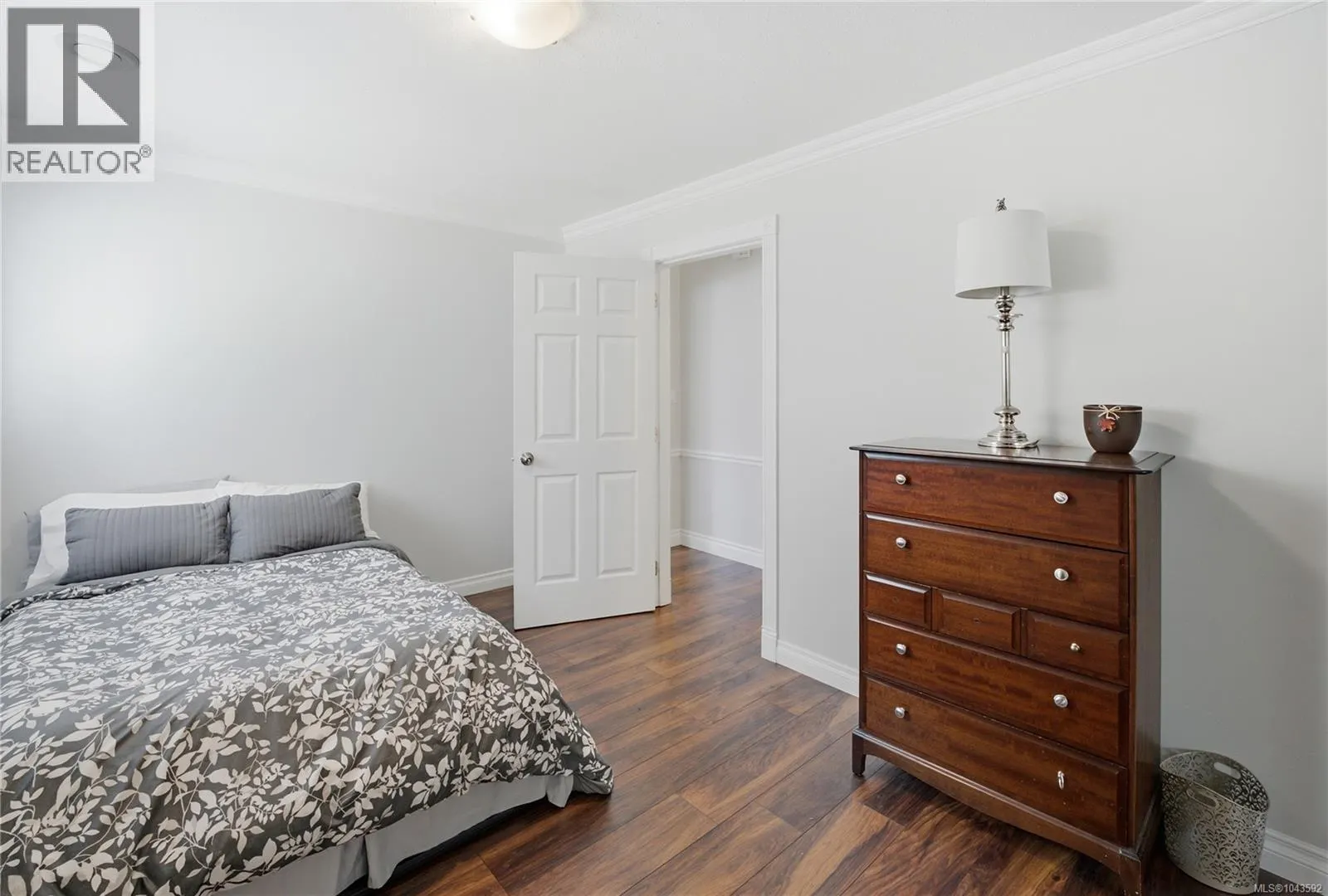 4796 Vista View Cres