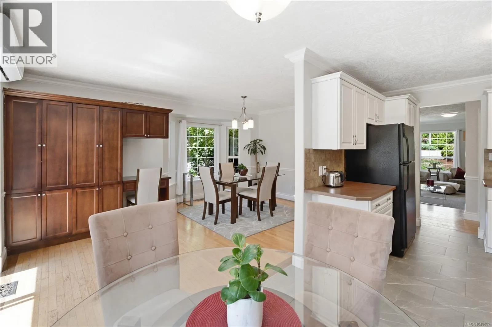 4796 Vista View Cres