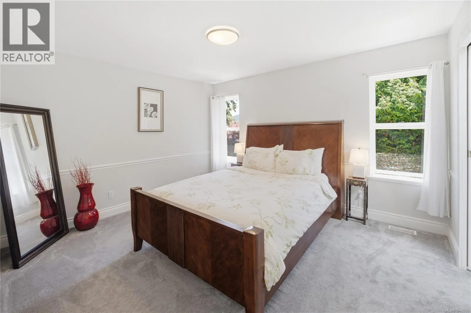 4796 Vista View Cres