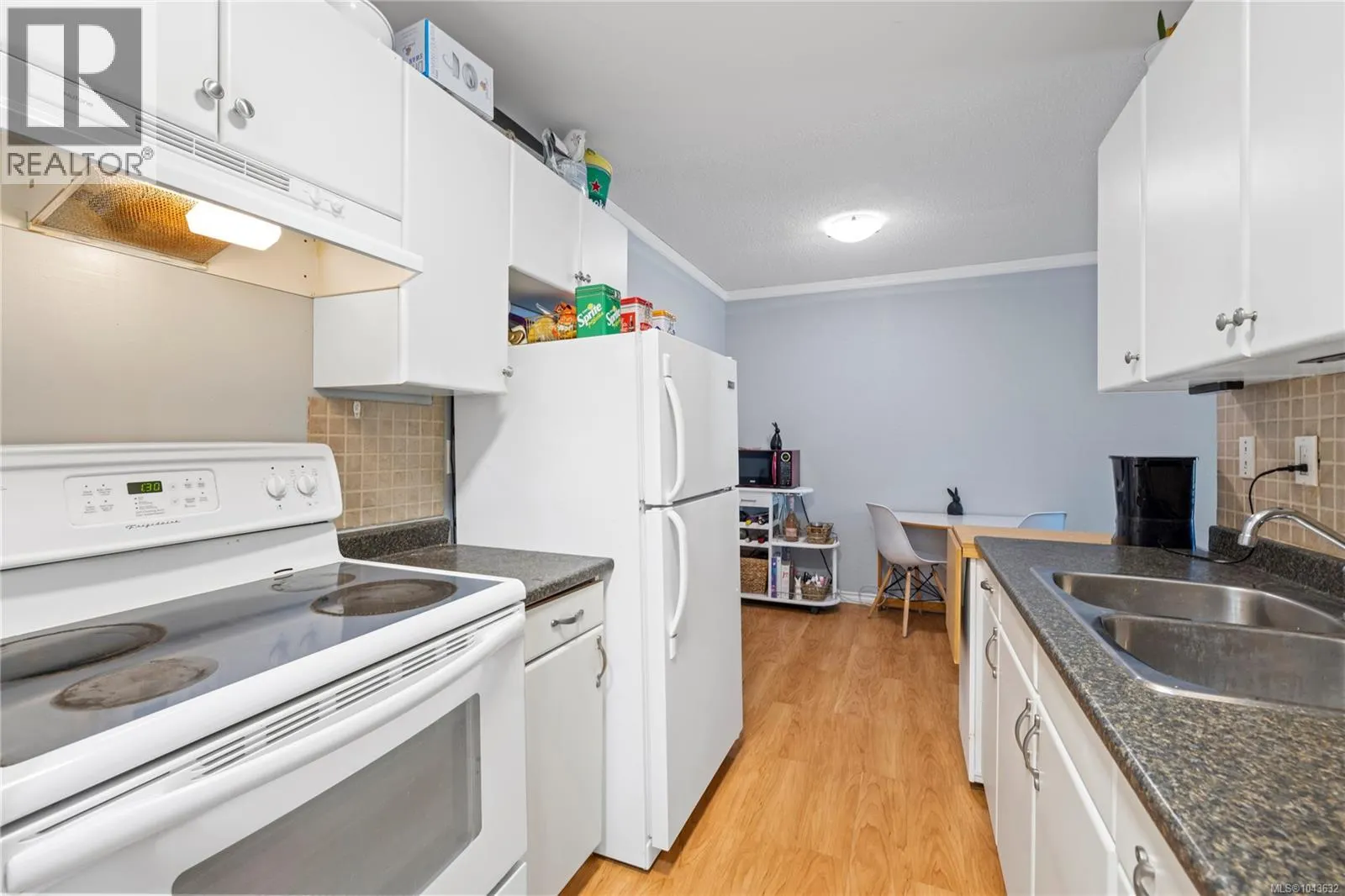 216 1600 Dufferin Cres