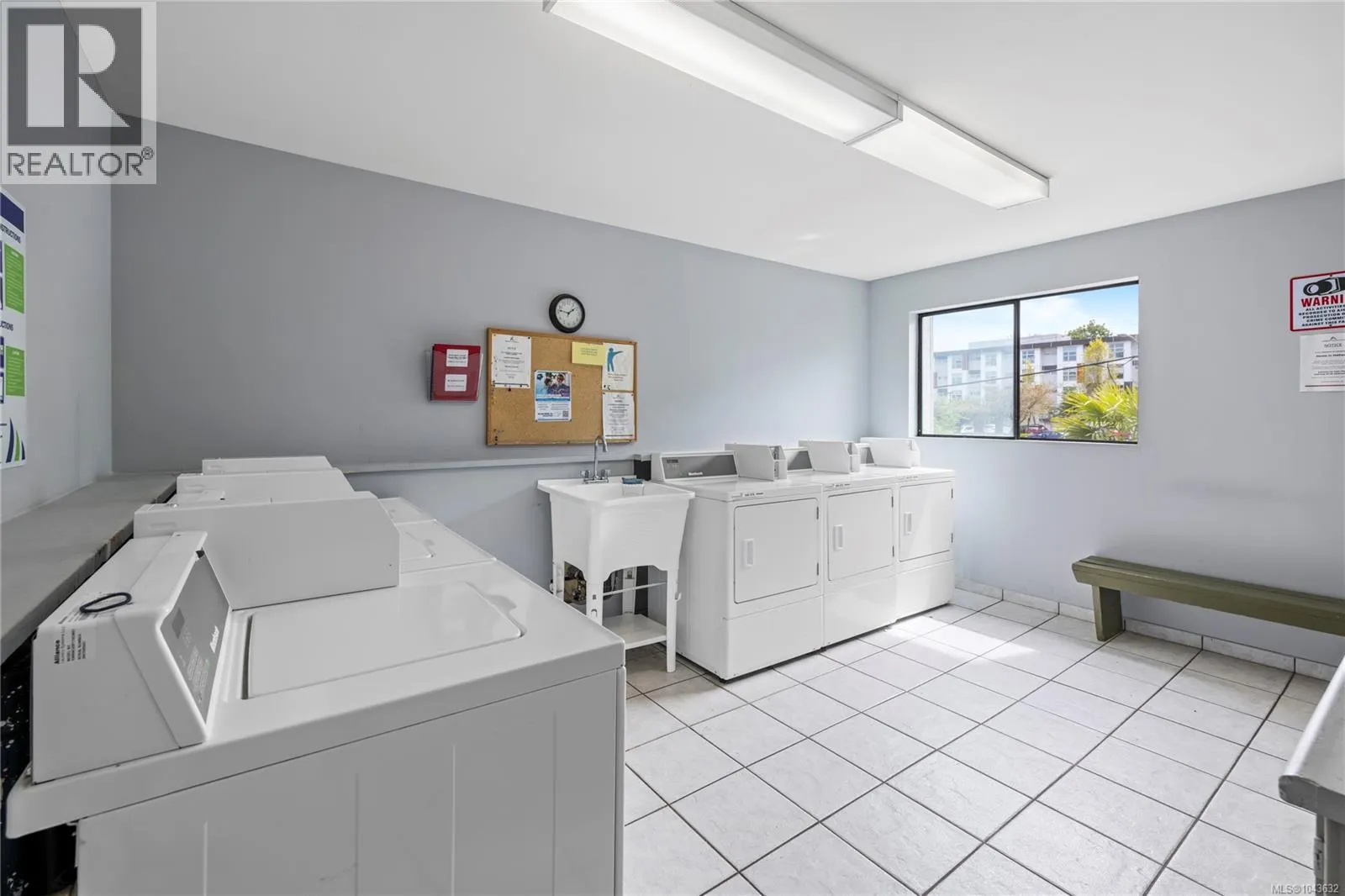 216 1600 Dufferin Cres