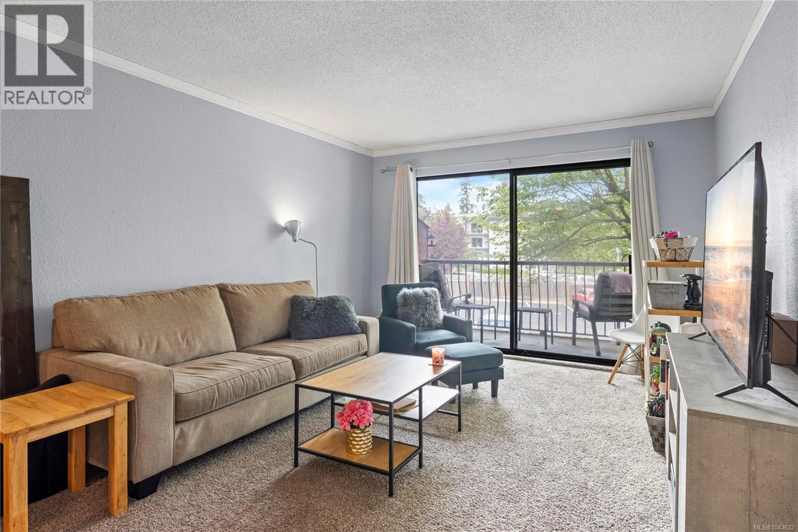 216 1600 Dufferin Cres