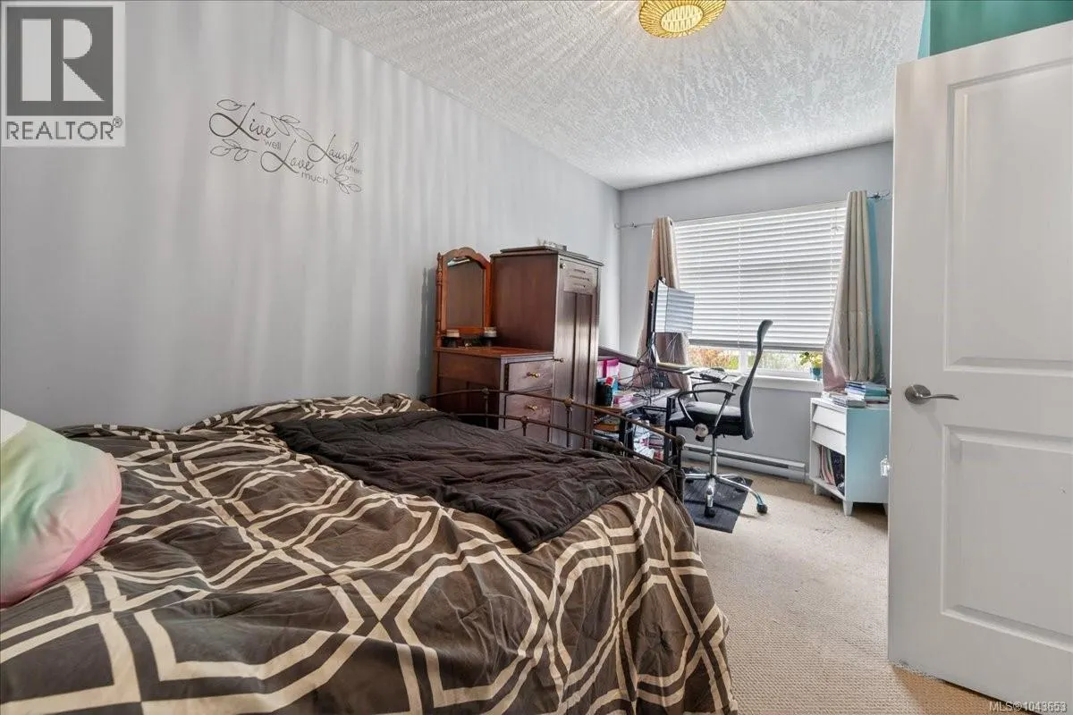 2460 Driftwood Pl