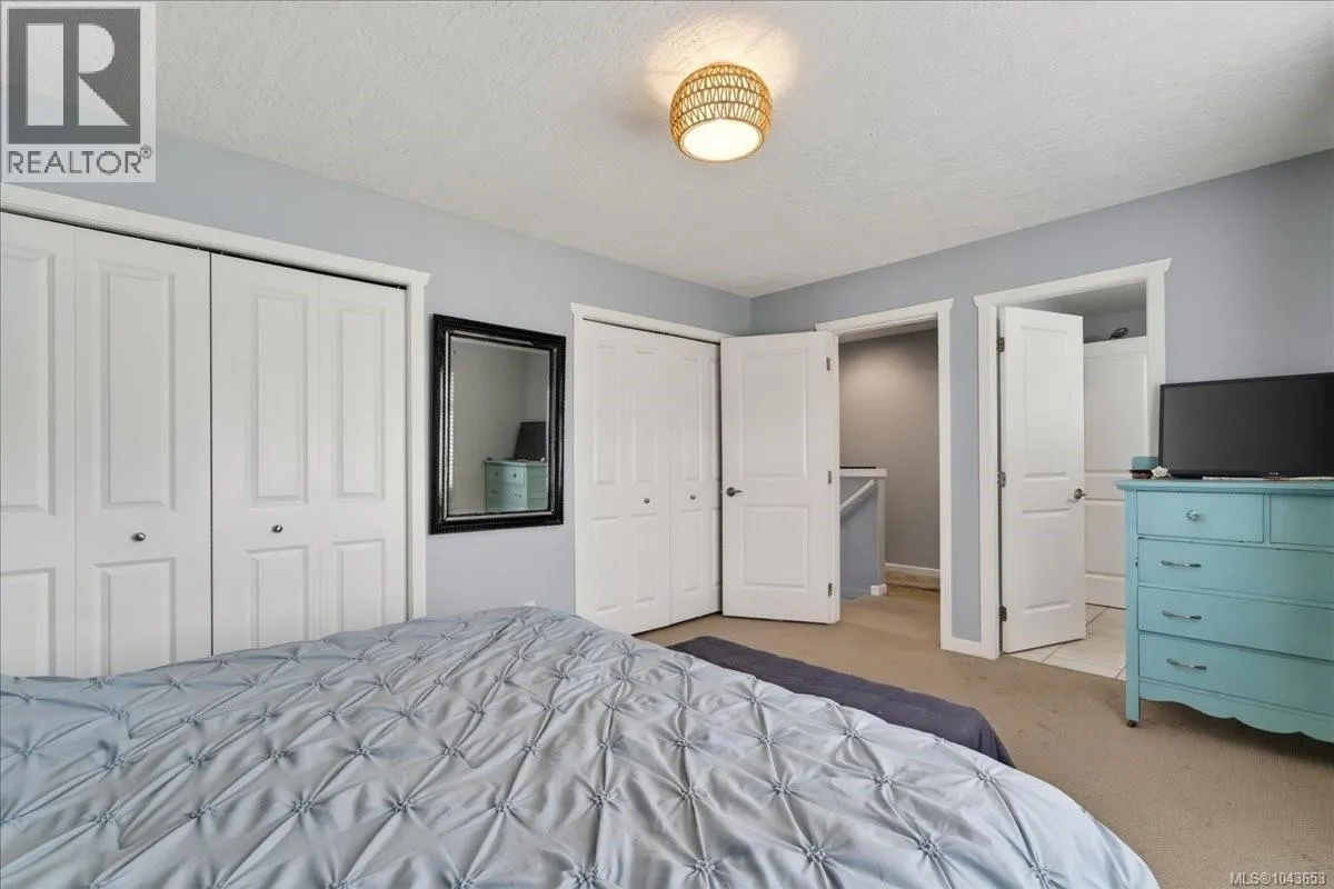 2460 Driftwood Pl