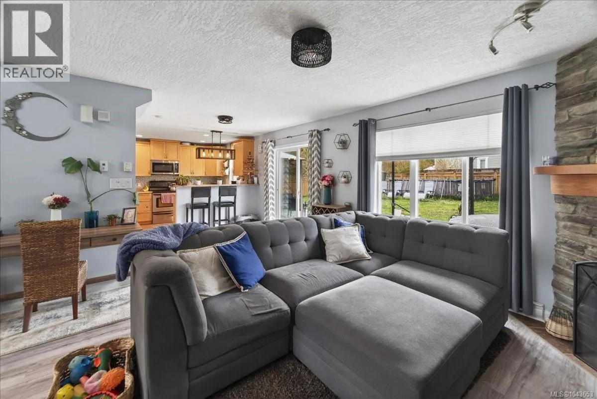 2460 Driftwood Pl