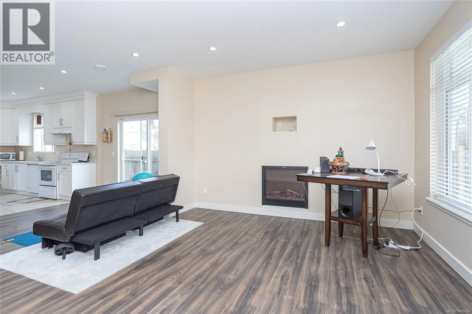 144 Victoria Rd