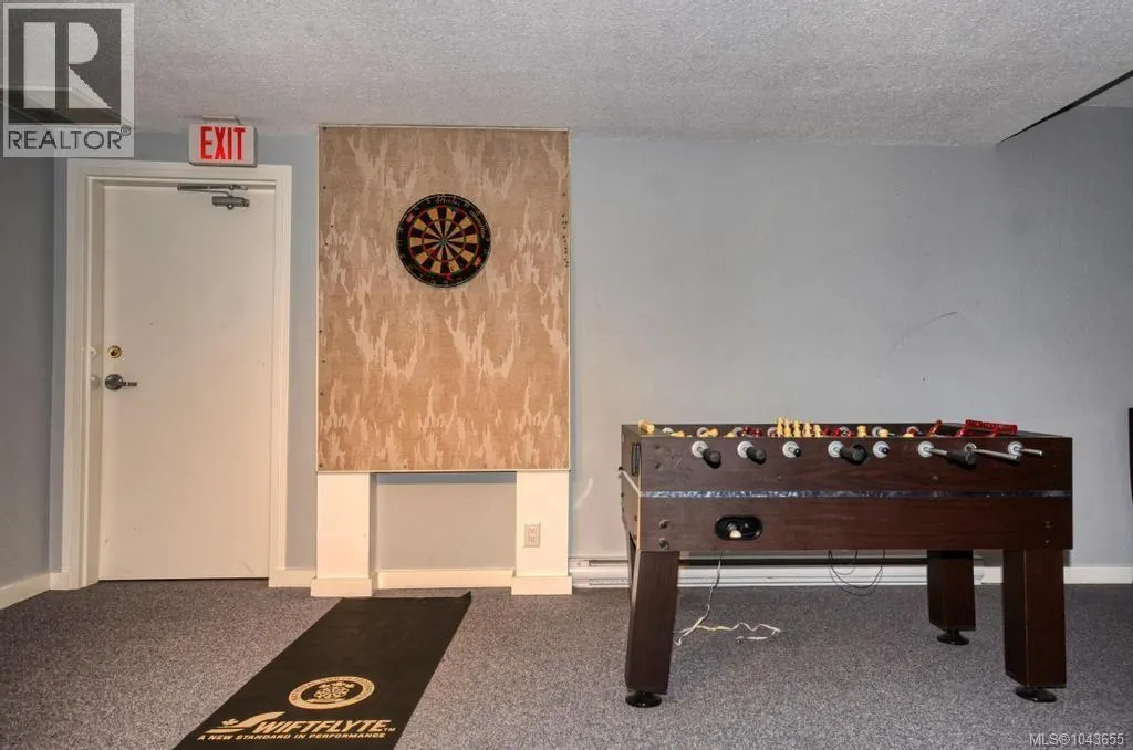 312 848 Esquimalt Rd