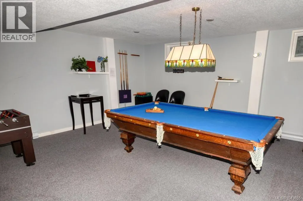 312 848 Esquimalt Rd