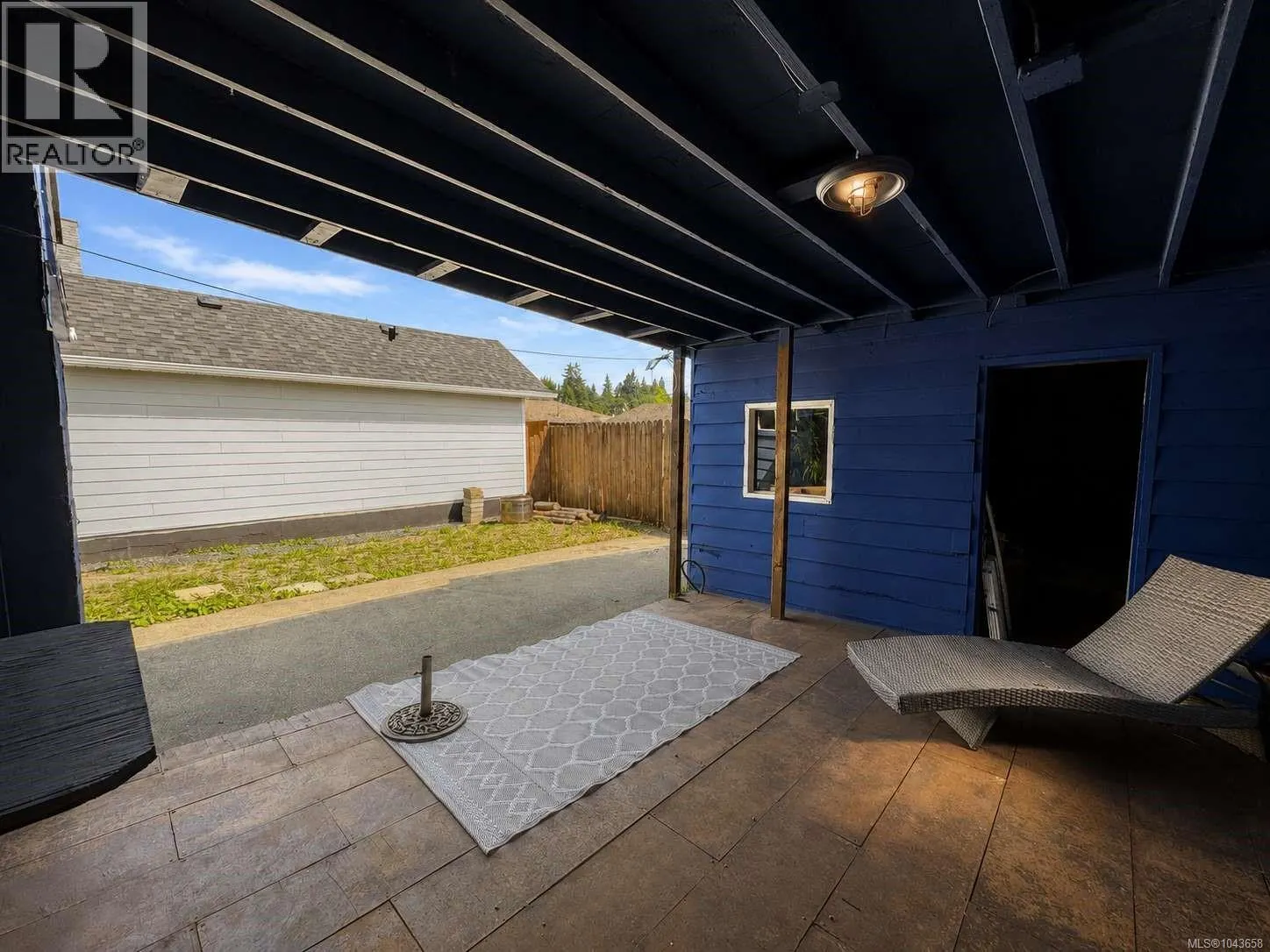 4586 Beale St