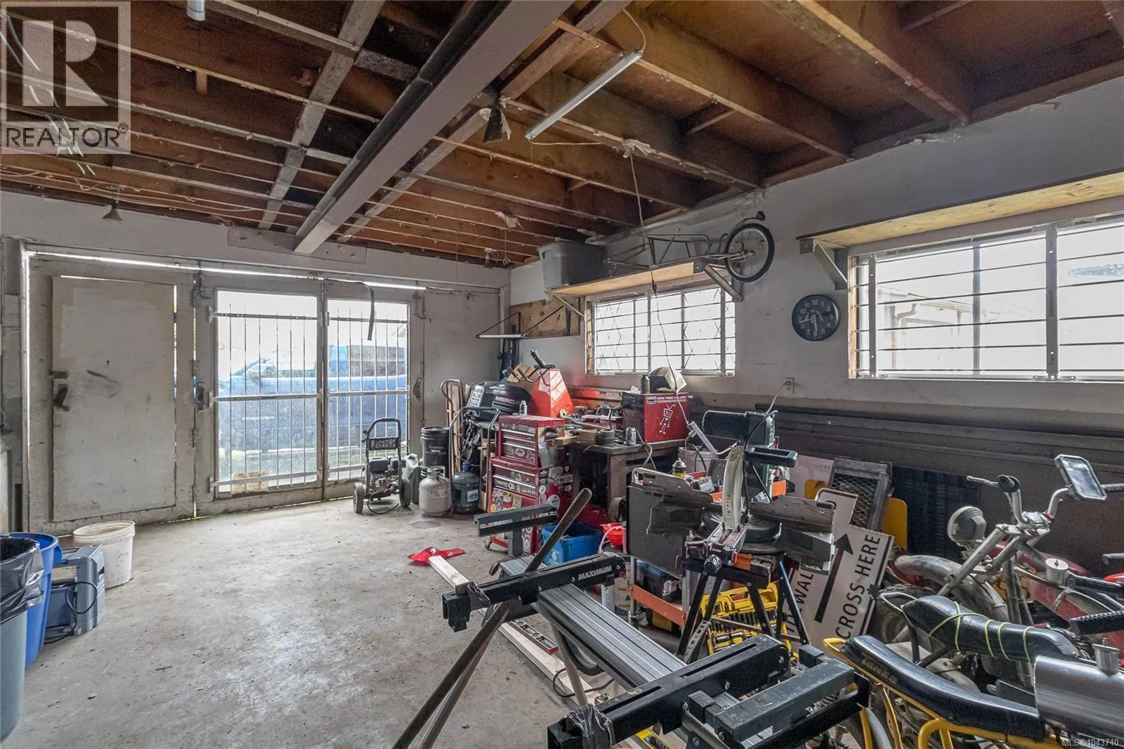 451 Irwin St