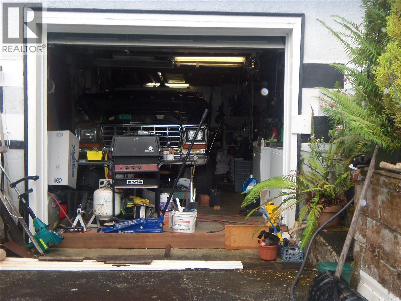 2684 5th Ave
