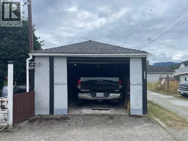 2684 5th Ave
