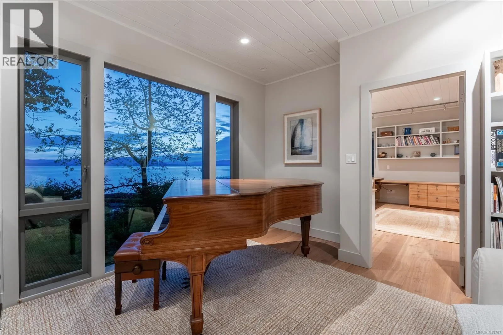 1341 Madrona Dr