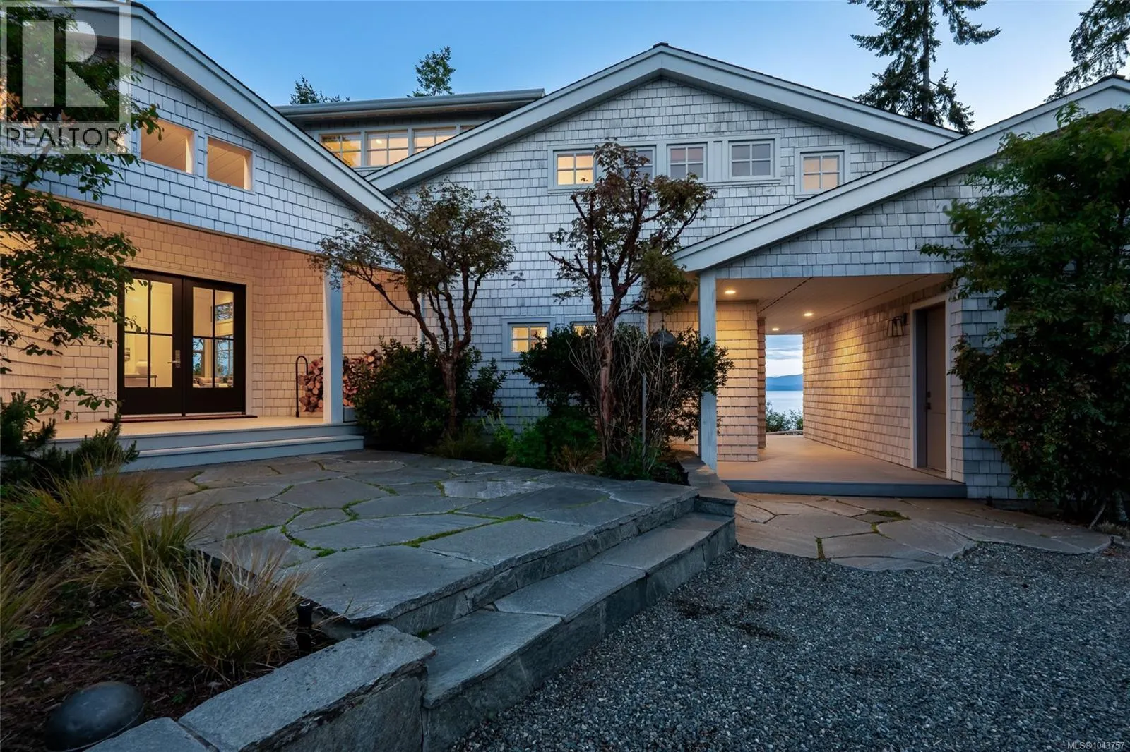 1341 Madrona Dr