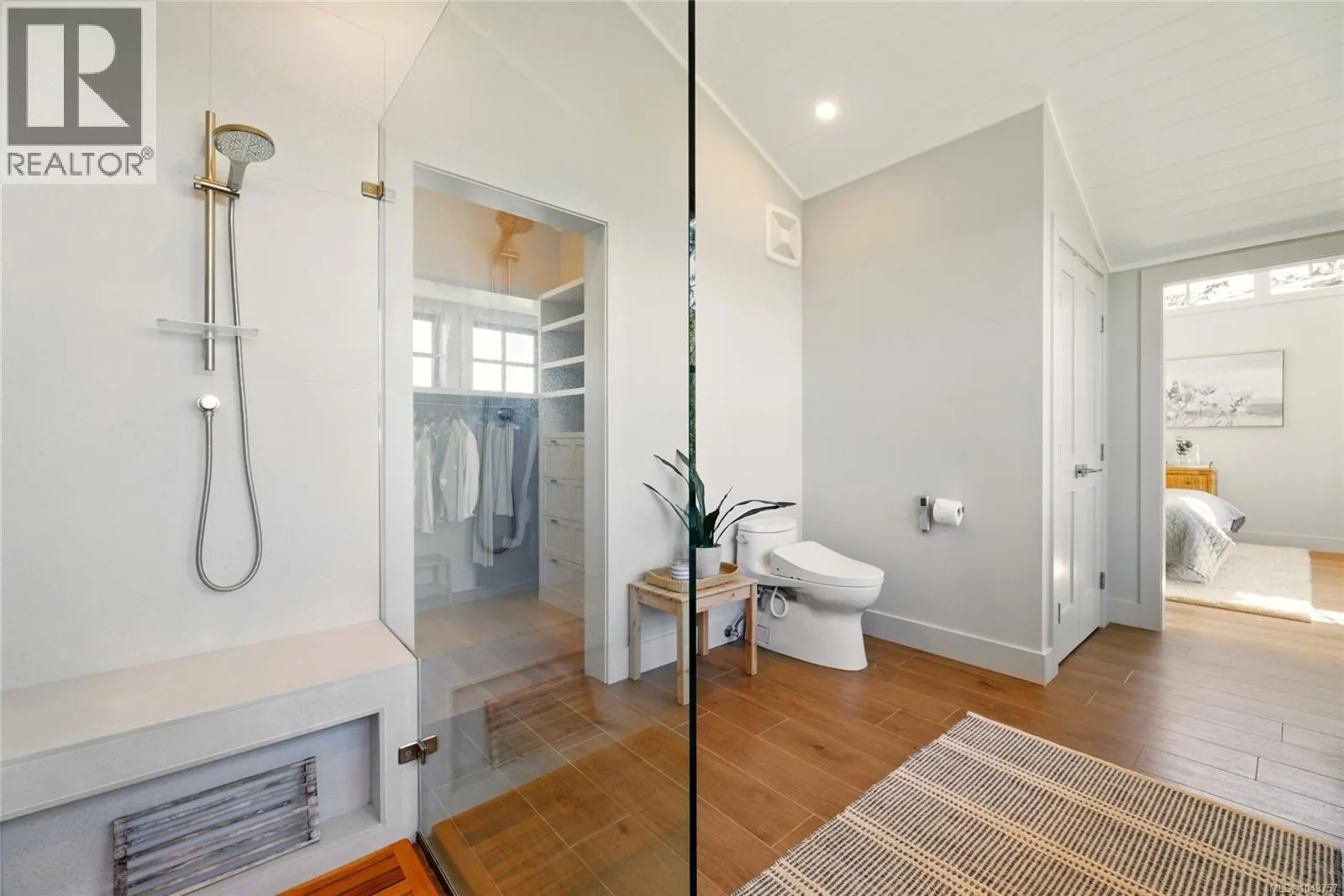 1341 Madrona Dr