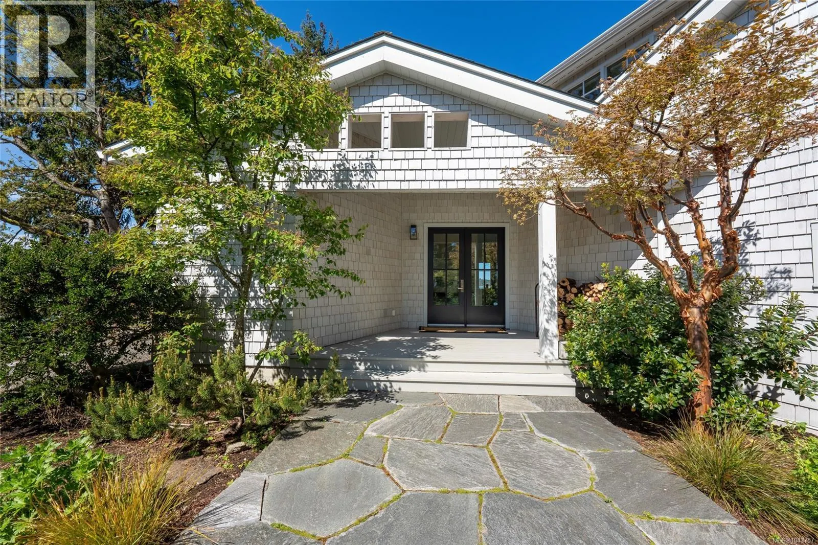 1341 Madrona Dr